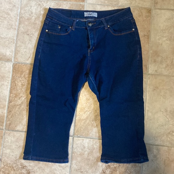 uwd Denim - Women’s Jean Capri pants